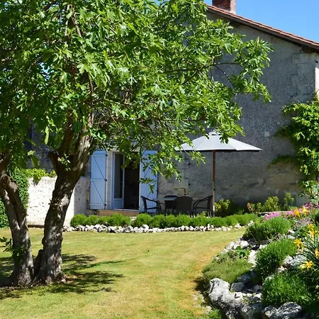 Holiday La Lande Holiday home
